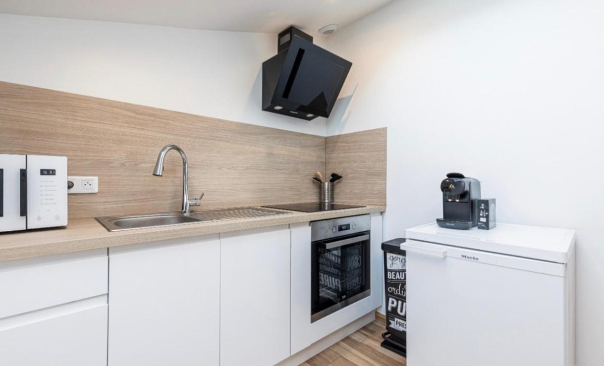 Studio Cozy Avec Terrasse N12 Nice Exterior foto